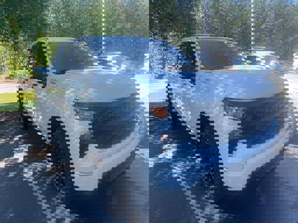 Used 2022 Chevrolet Silverado 1500 Custom image 2