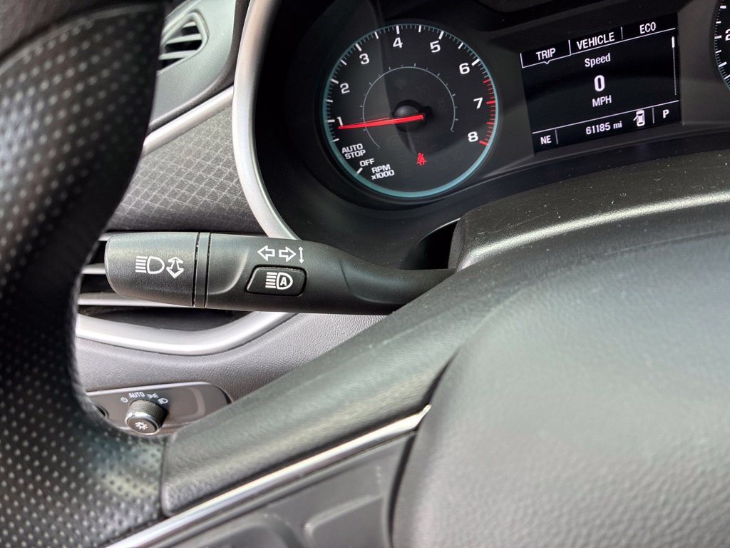 Used 2024 Chevrolet Malibu LT FWD image 25