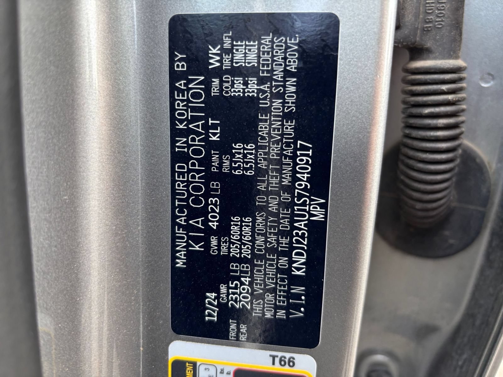 Used 2025 Kia Soul LX w/ LX Technology Package FWD image 26