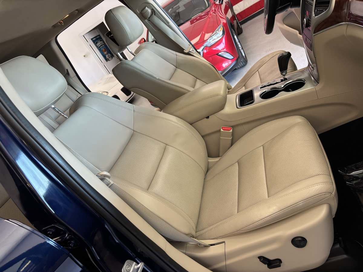 Used 2013 Jeep Grand Cherokee Limited w/ Luxury Group II RWD image 25