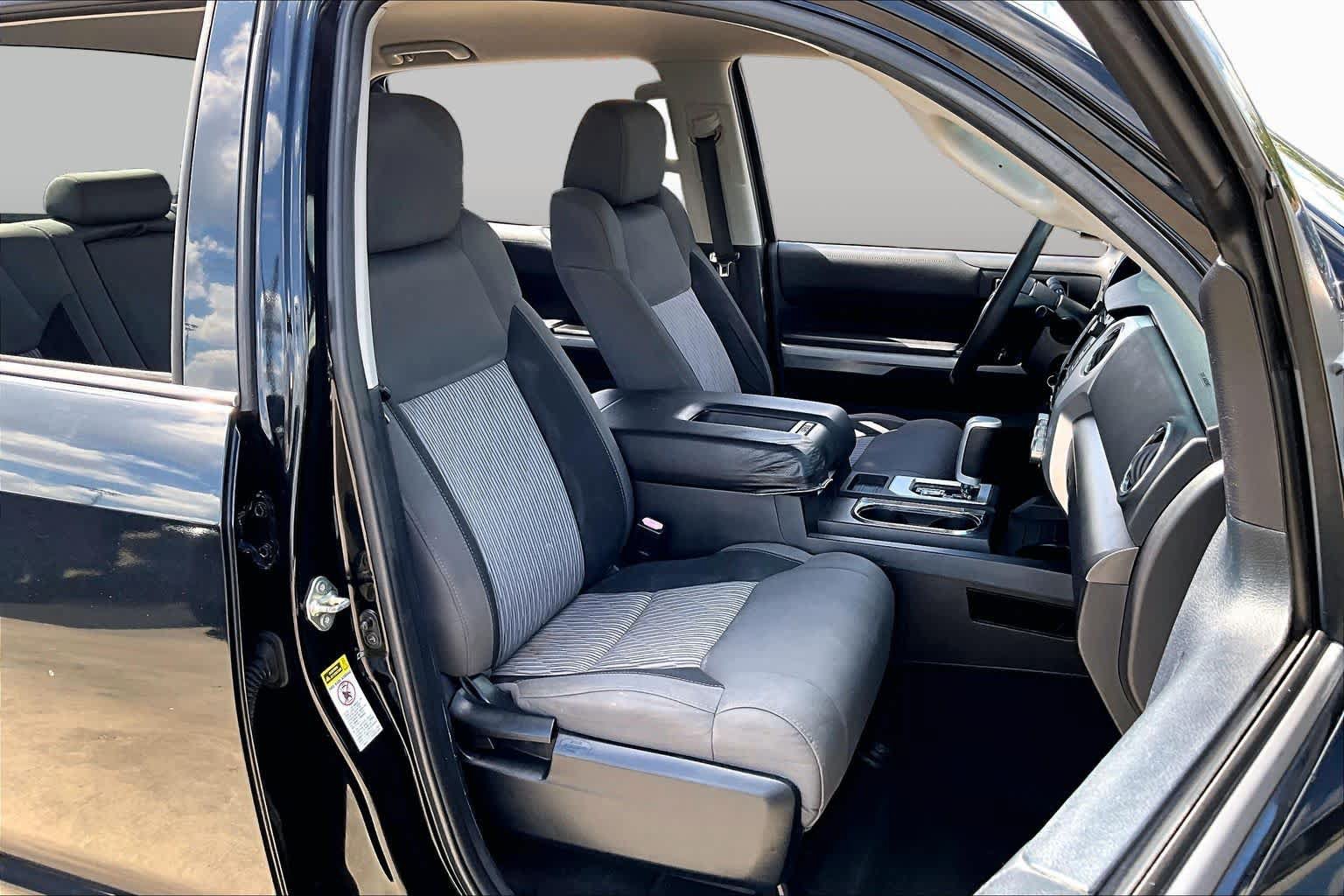 Used 2014 Toyota Tundra SR5 w/ SR5 Upgrade Package RWD image 9