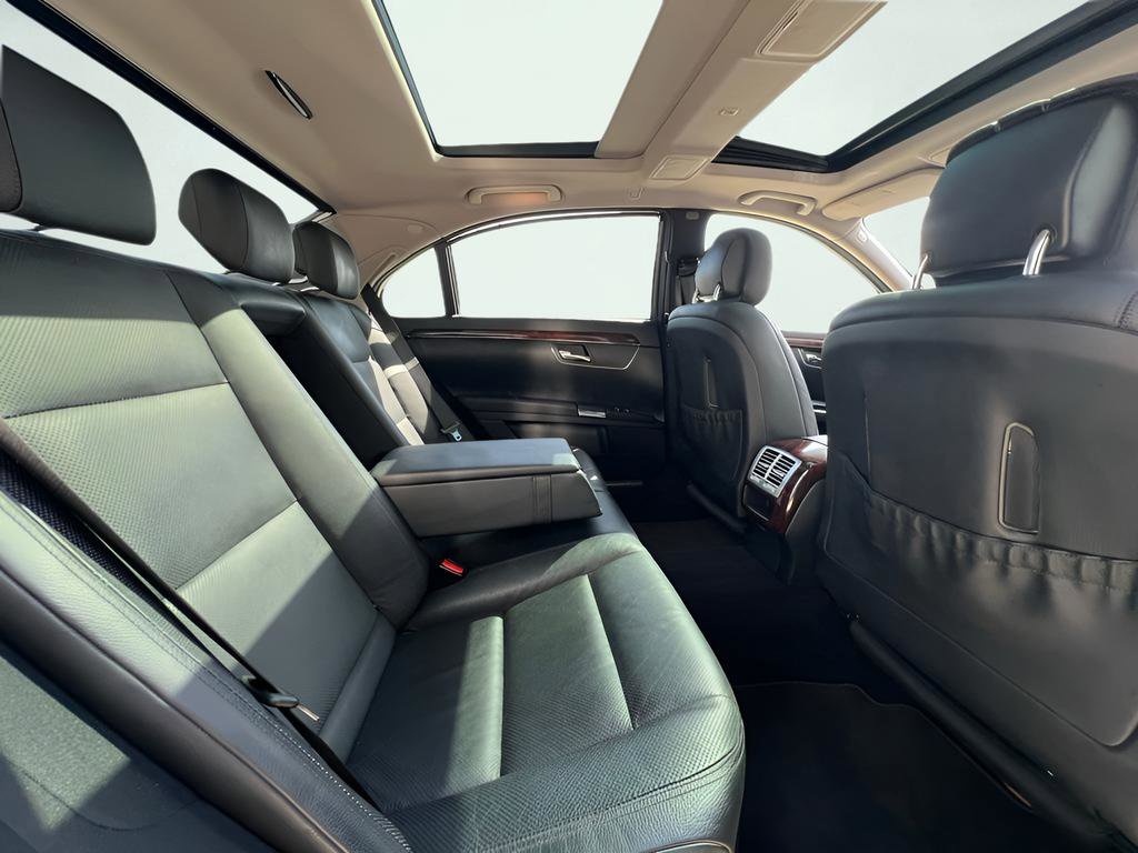 Used 2010 Mercedes-Benz S 550 image 26