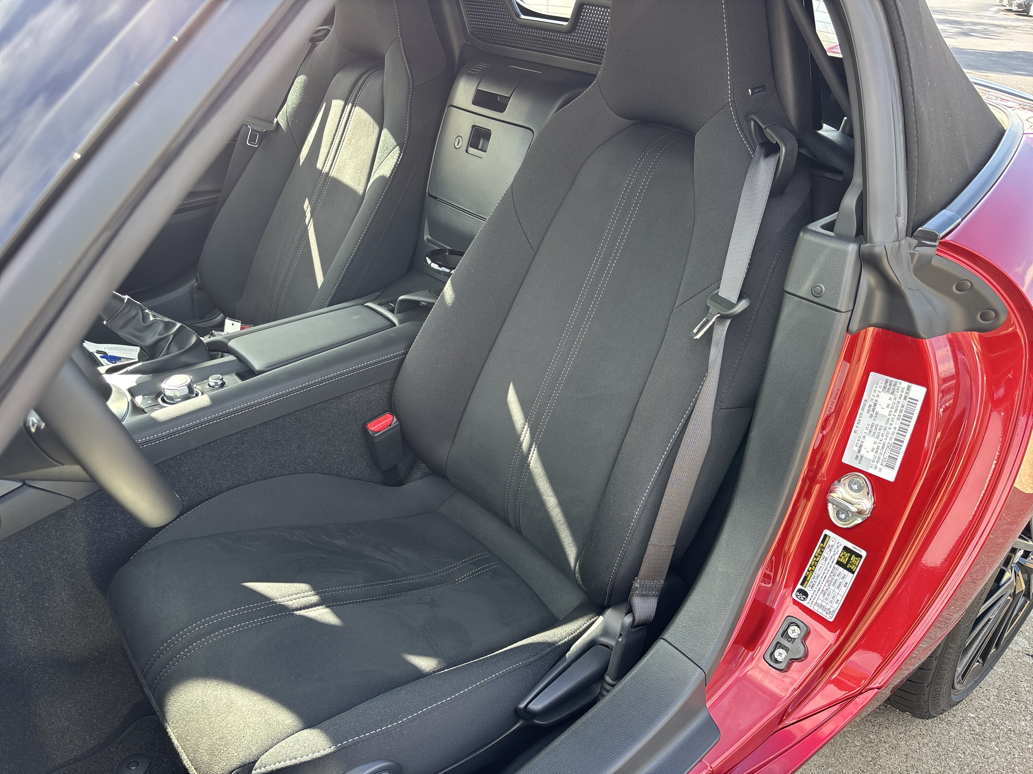 New 2026 MAZDA MX-5 Miata Club w/ Interior Package RWD image 17