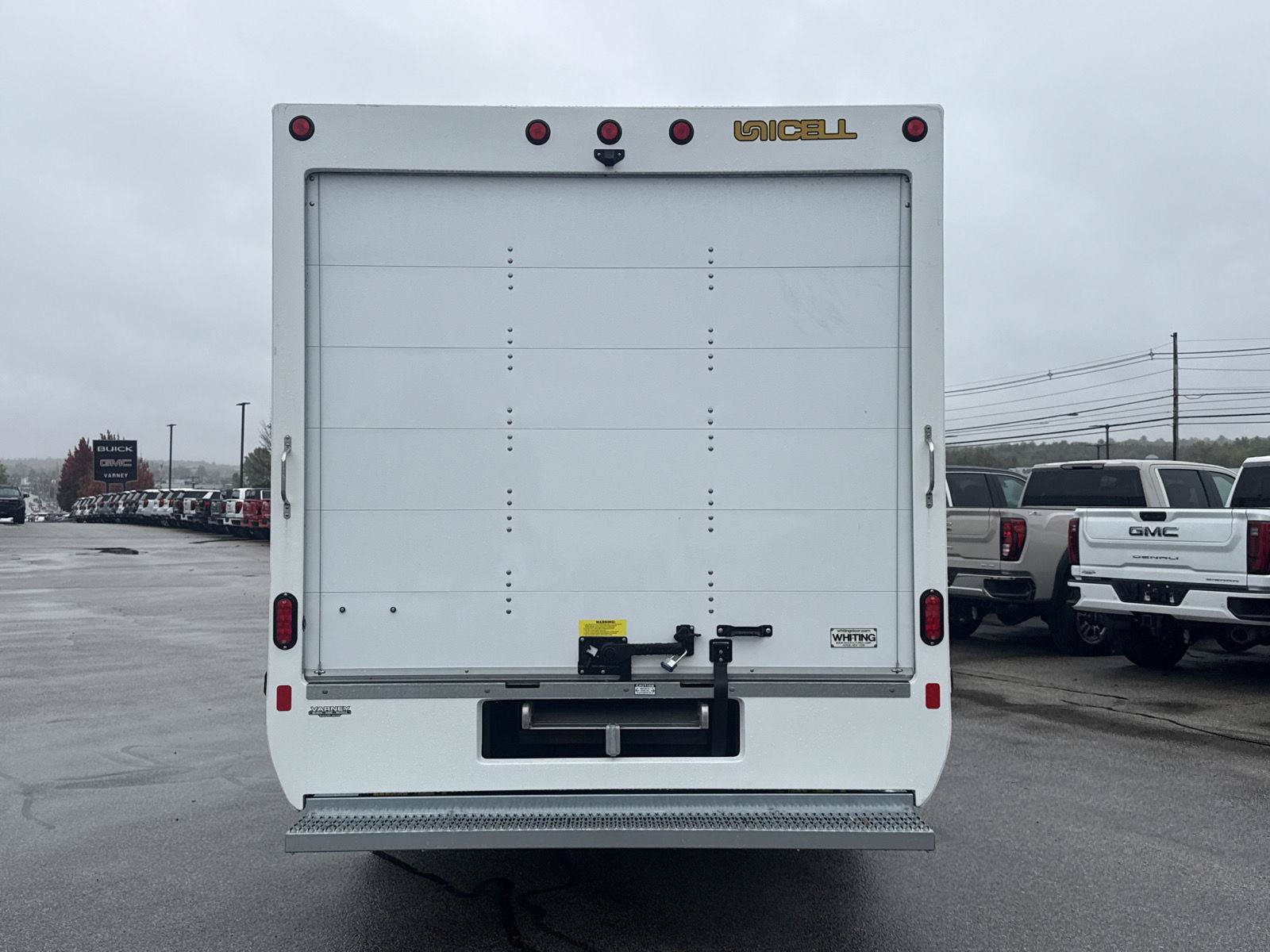 New 2026 GMC Savana 3500 Extended w/ Power Convenience Package RWD image 6