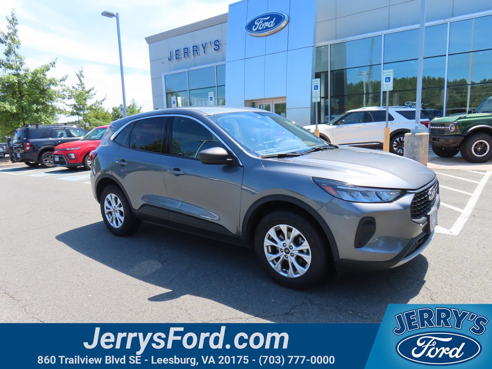 Certified 2024 Ford Escape Active AWD/4WD image 1