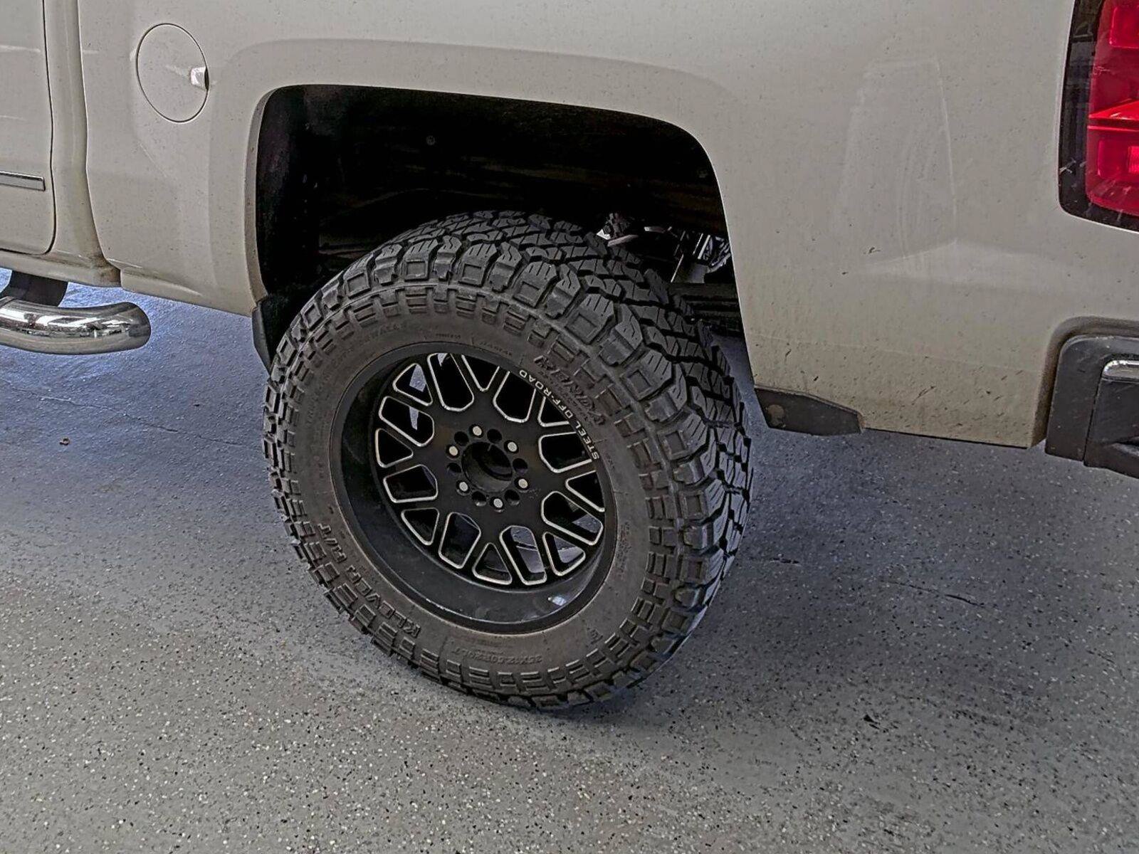 Used 2014 Chevrolet Silverado 1500 LTZ Z71 w/ LTZ Plus Package AWD/4WD image 5