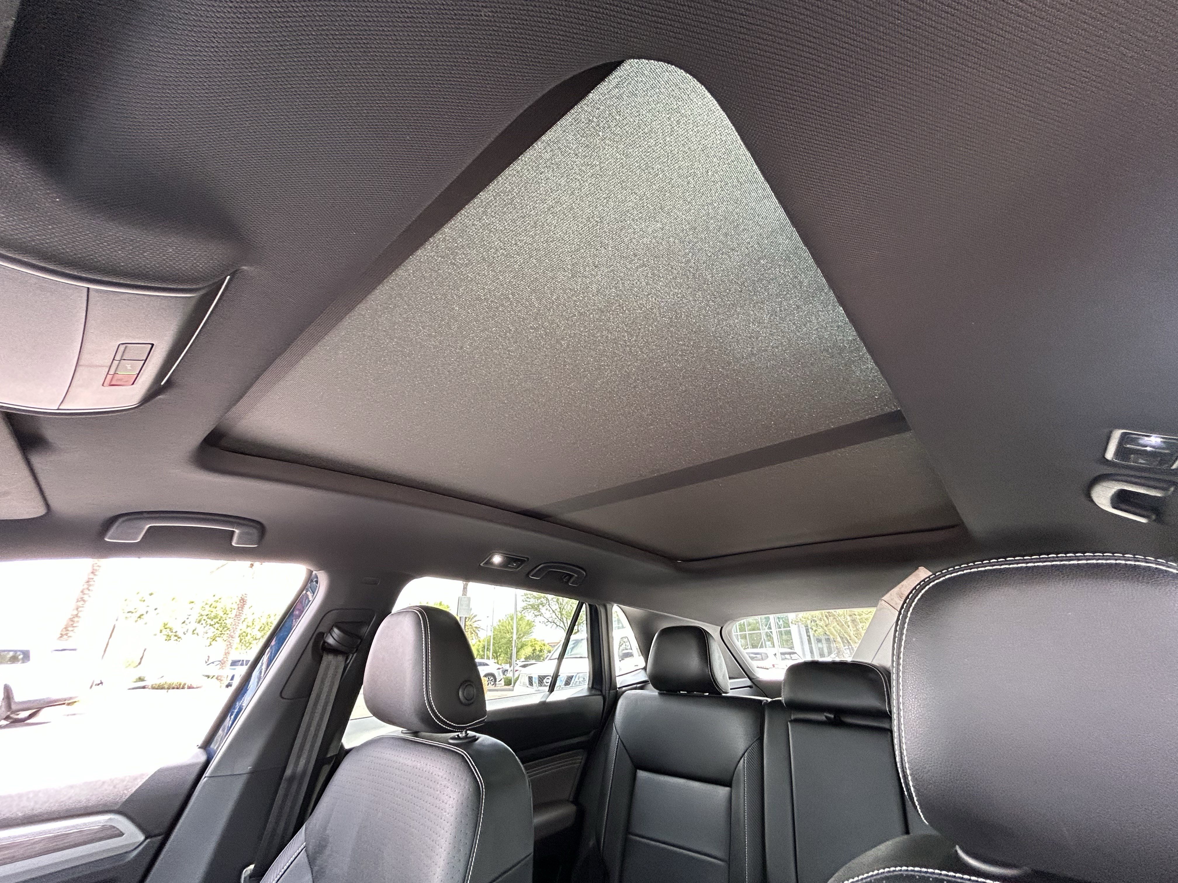 Used 2023 Volkswagen Atlas Cross Sport SE w/ Panoramic Sunroof Package FWD image 19