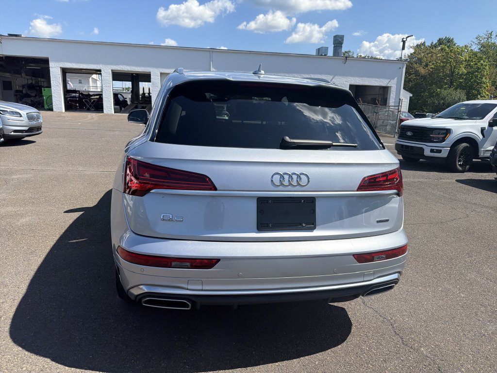 Used 2023 Audi Q5 2.0T Premium Plus w/ Premium Plus Package AWD/4WD image 4
