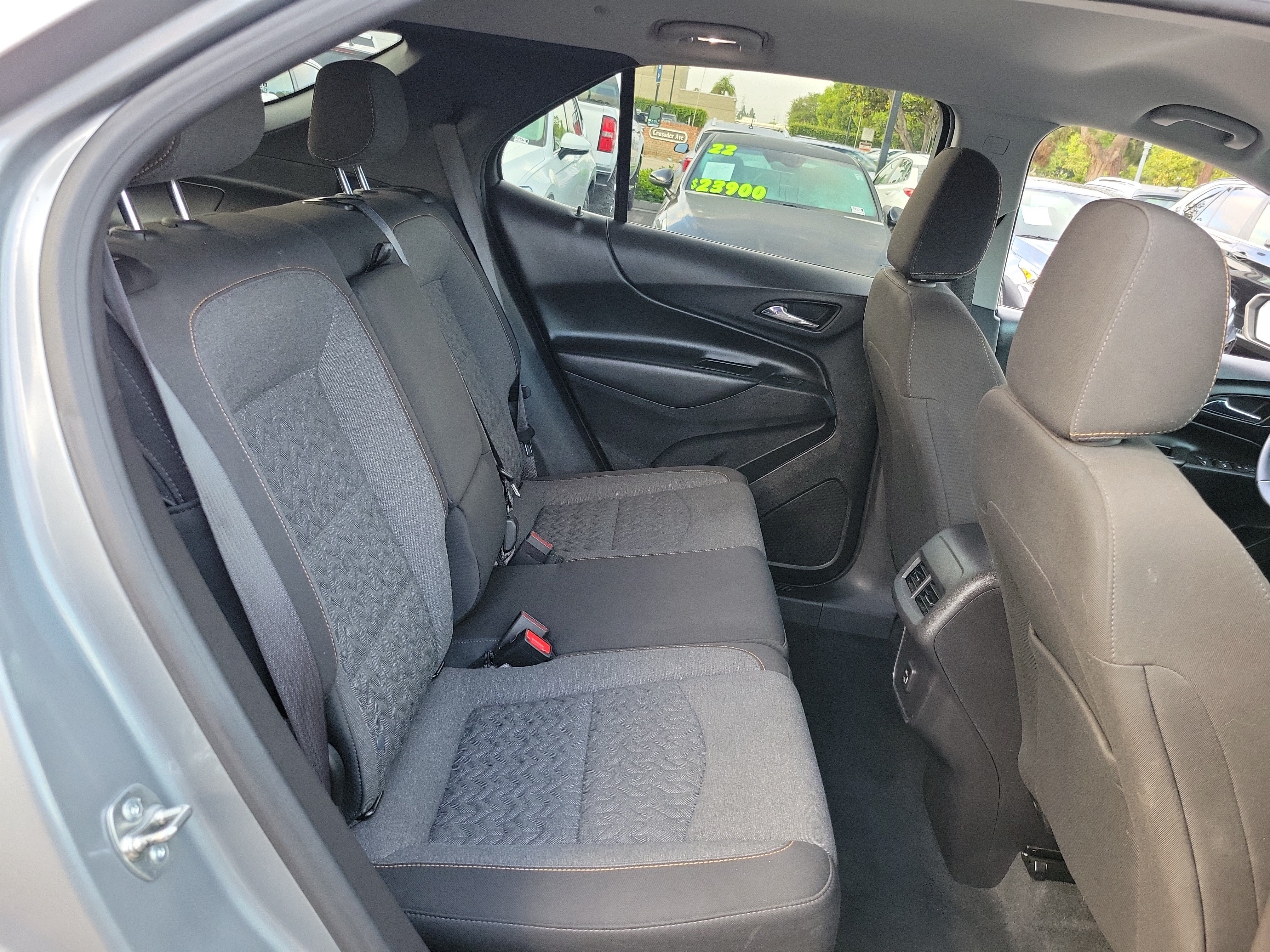 Used 2024 Chevrolet Equinox LT FWD image 22