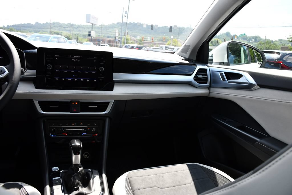 New 2026 Volkswagen Taos SE AWD/4WD image 22