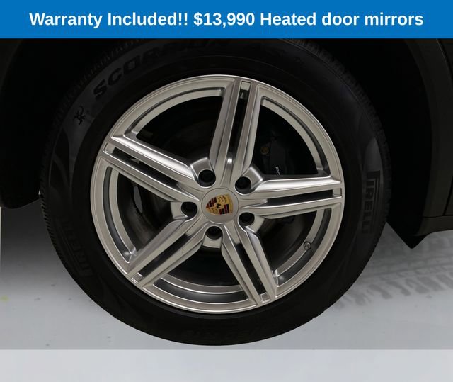Used 2014 Porsche Cayenne Platinum Edition AWD/4WD image 17