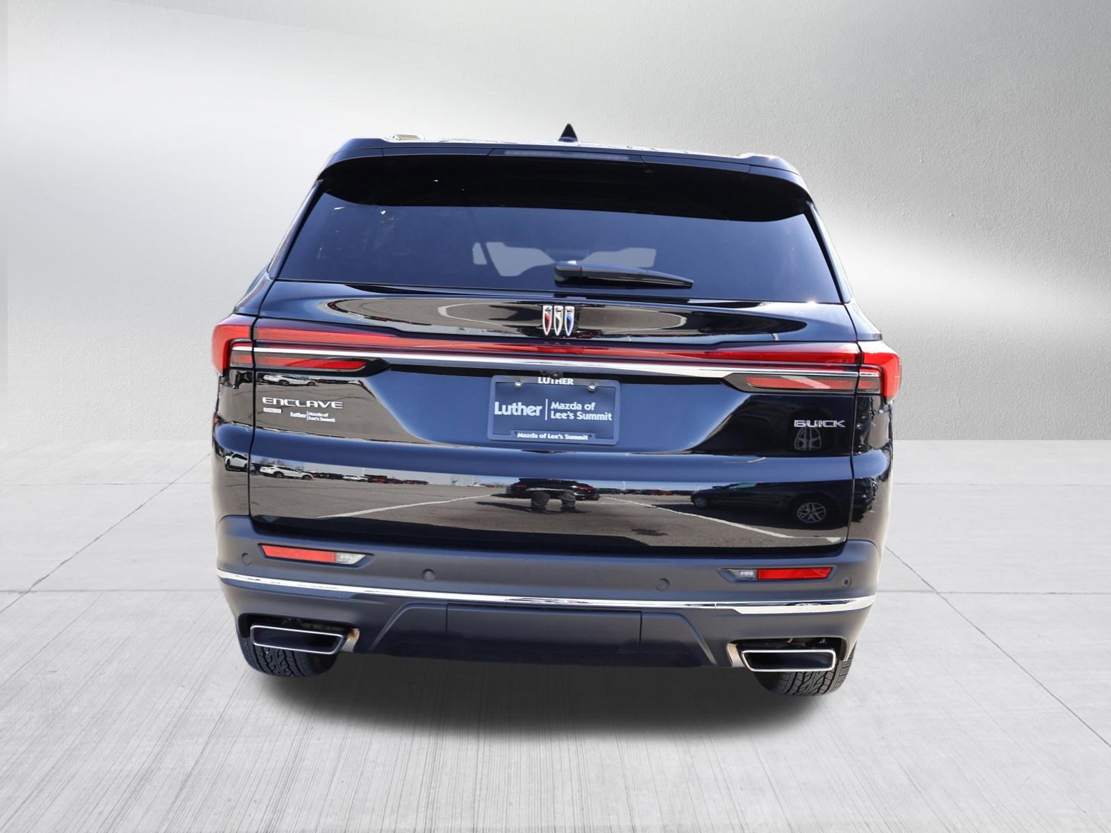 Used 2025 Buick Enclave Preferred image 6