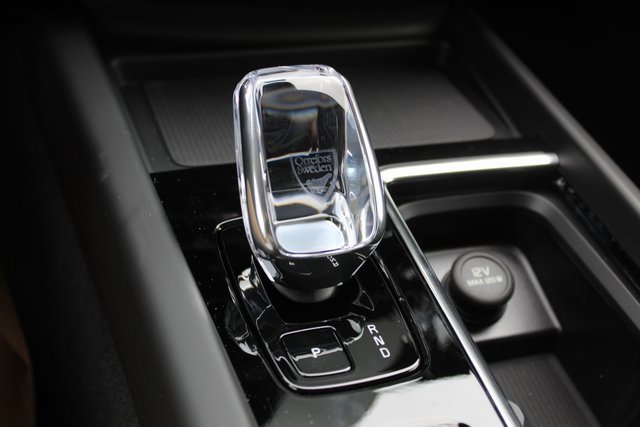 New 2026 Volvo XC60 B5 Plus w/ Protection Package Premier image 28