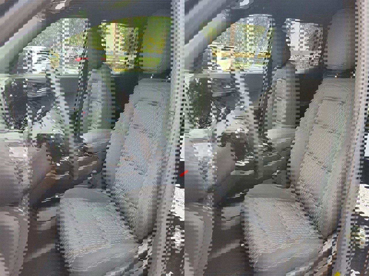 Used 2025 Chevrolet Equinox LT image 15