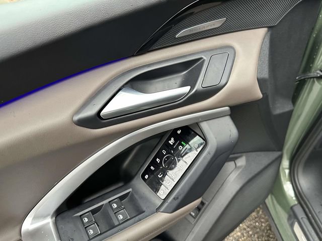 Certified 2025 Audi Q5 2.0T Premium Plus w/ Premium Plus image 19