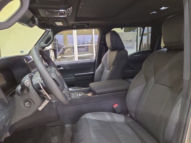 New 2026 Lexus GX 550 AWD/4WD image 13