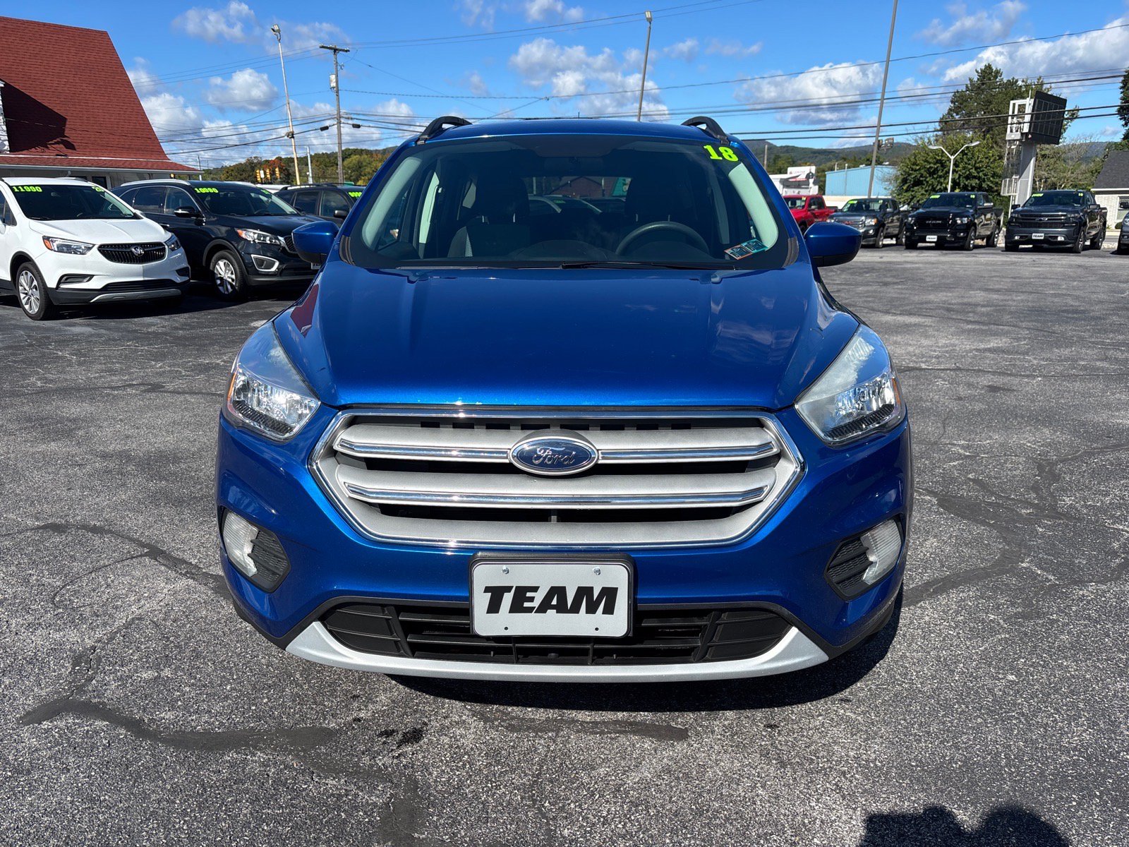 Used 2018 Ford Escape SE AWD/4WD image 2