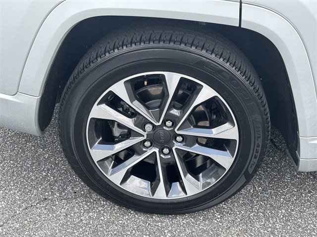 Used 2024 Jeep Grand Cherokee L Overland w/ Luxury Tech Group IV image 18