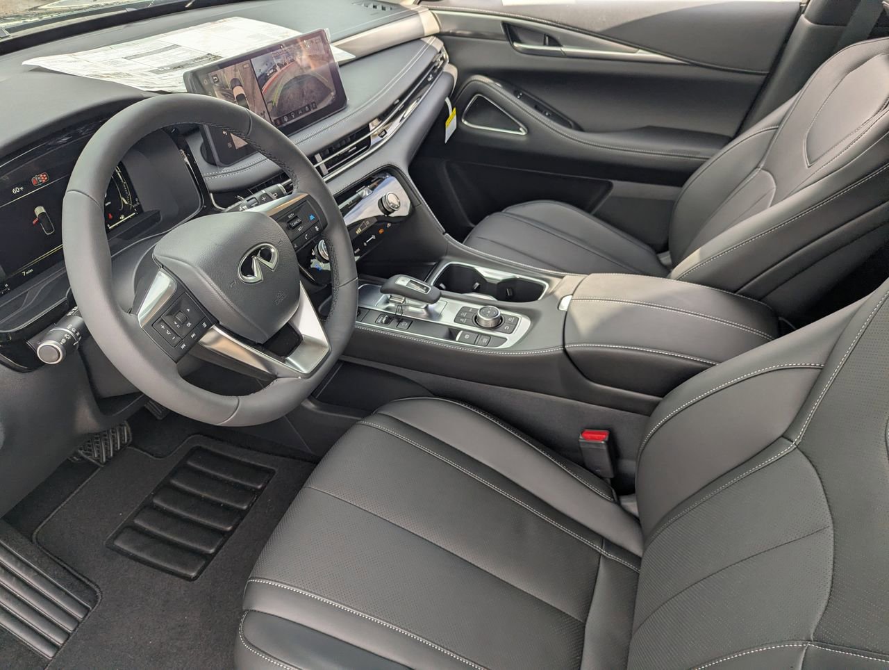 Certified 2026 INFINITI QX60 Luxe w/ Family Package FWD image 11