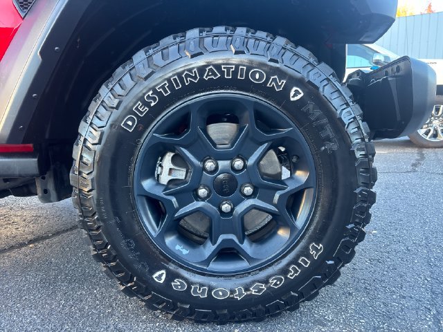 Used 2023 Jeep Wrangler Unlimited w/ Cold Weather Group AWD/4WD image 9