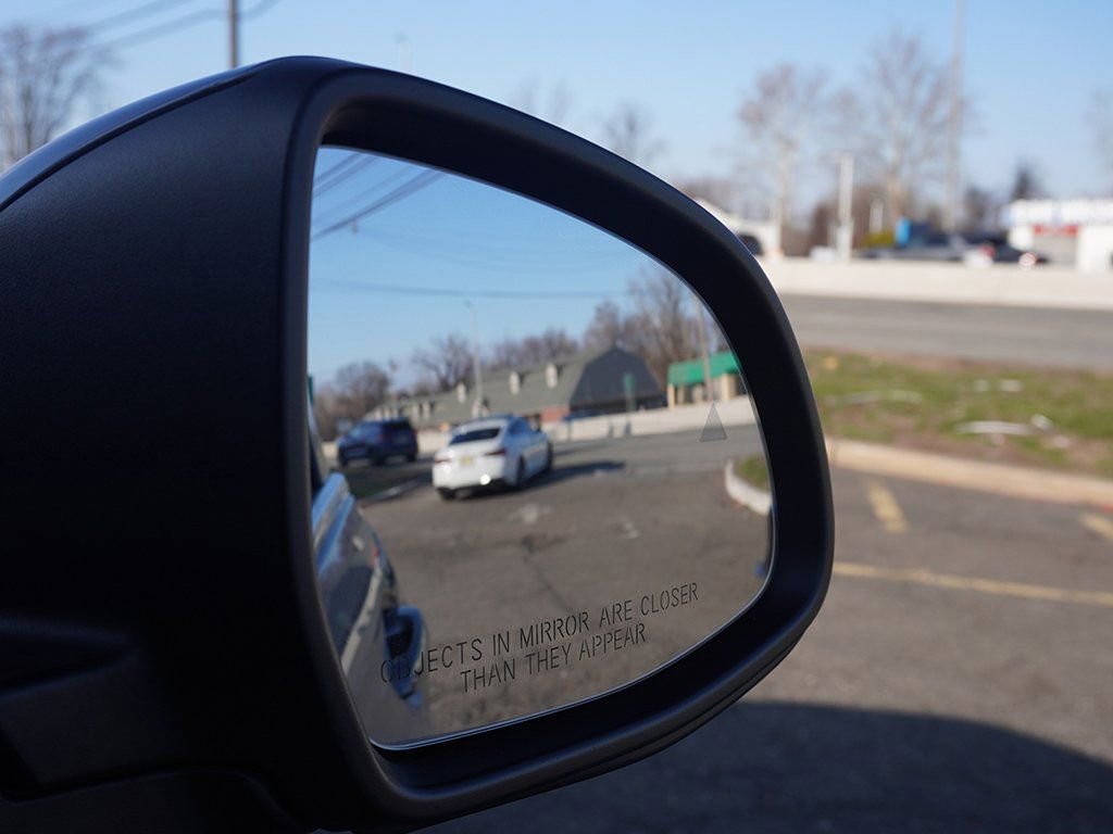 Used 2025 BMW X7 xDrive40i w/ Premium Package image 39