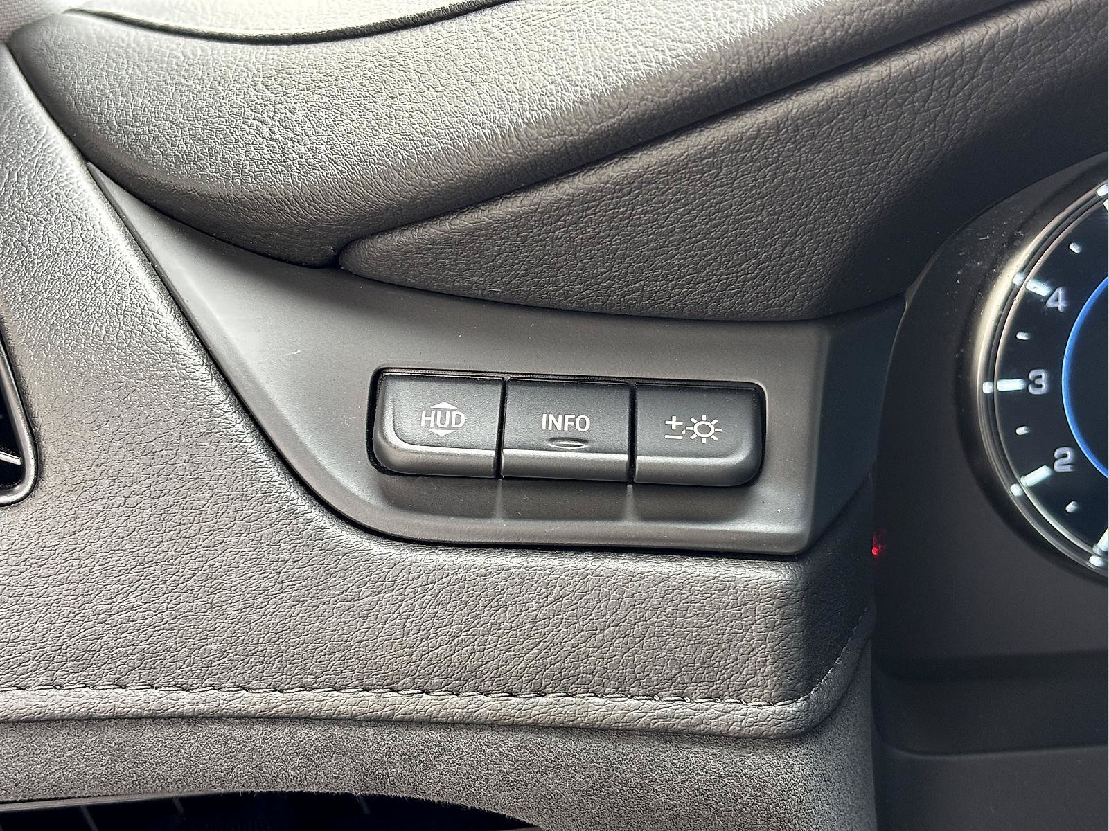 Used 2020 Cadillac Escalade Luxury AWD/4WD image 19