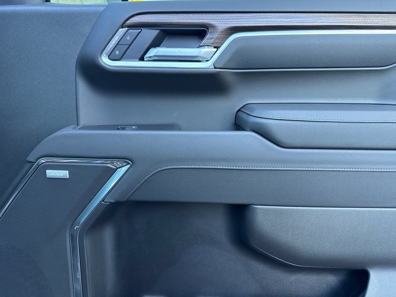New 2026 Chevrolet Silverado 1500 LT Trail Boss w/ LT Trail Boss Premium Package AWD/4WD image 16