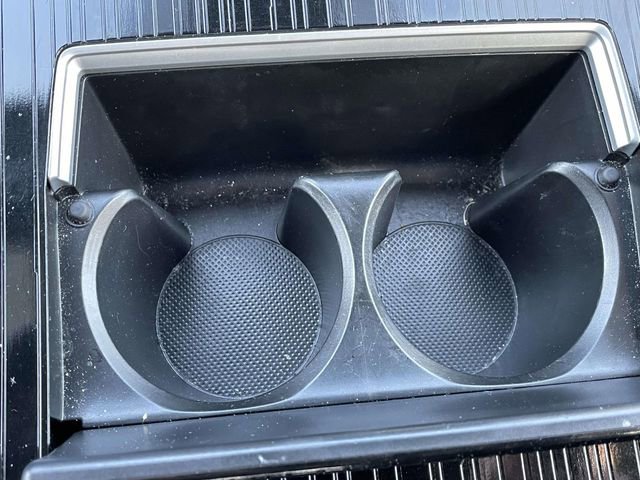 Used 2025 Toyota Sienna XSE image 25