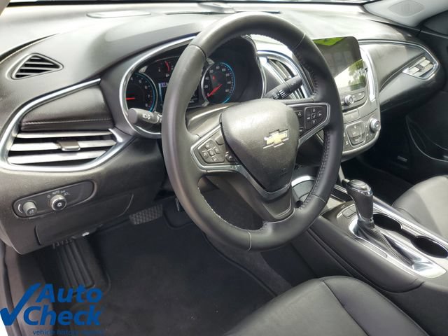 Used 2017 Chevrolet Malibu LT w/ Leather Package FWD image 20