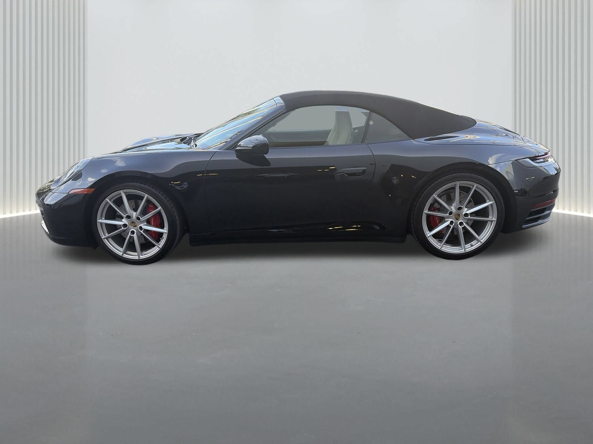 Used 2021 Porsche 911 Carrera S RWD image 3