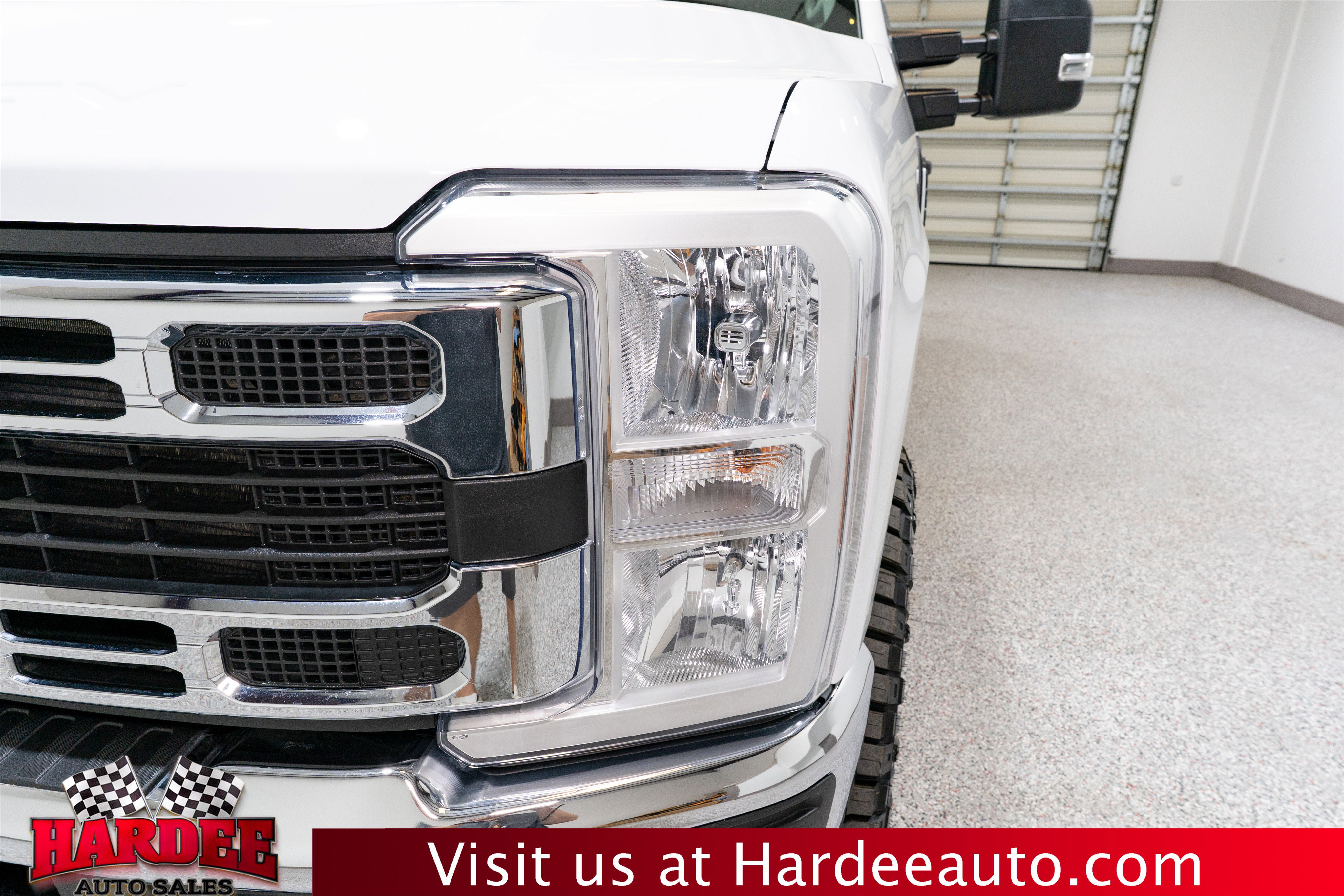 Used 2025 Ford F250 XLT w/ FX4 Off-Road Package AWD/4WD image 8