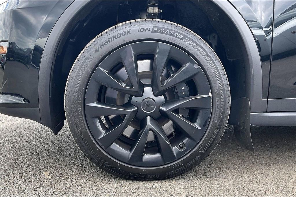 Used 2022 Tesla Model X Plaid image 34