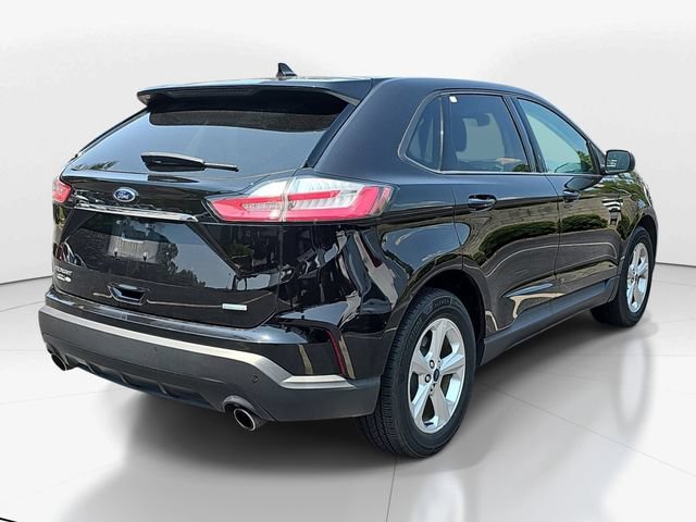 Used 2020 Ford Edge SE FWD image 3