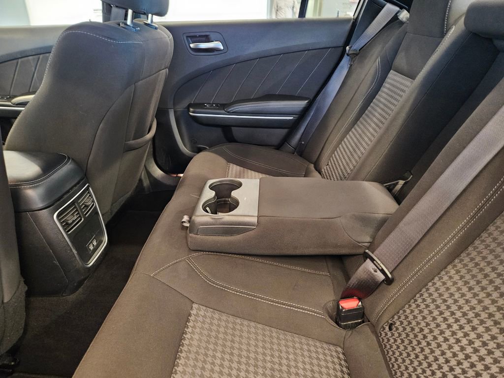 Used 2023 Dodge Charger SXT image 28