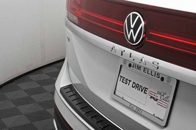 New 2026 Volkswagen Atlas SE image 35