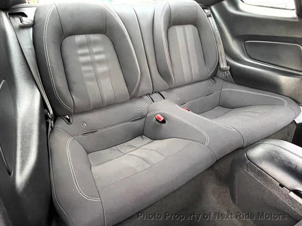 Used 2019 Ford Mustang Coupe image 12