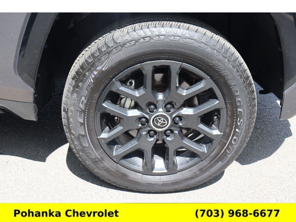 Used 2024 Toyota Tundra Platinum AWD/4WD image 36