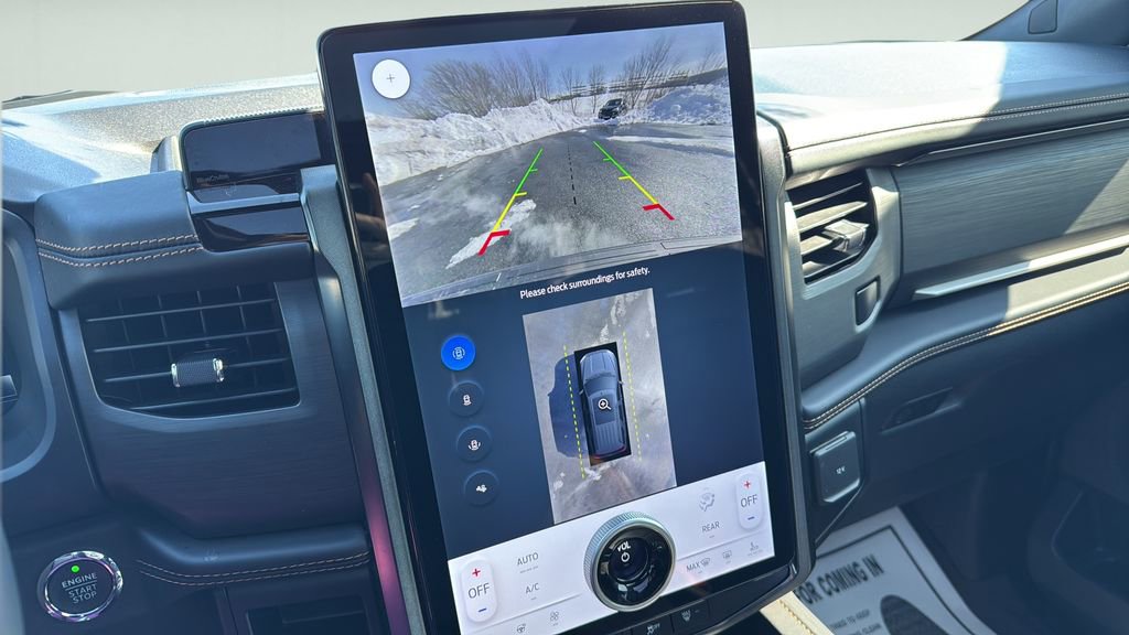 Used 2024 Ford Expedition Platinum AWD/4WD image 31