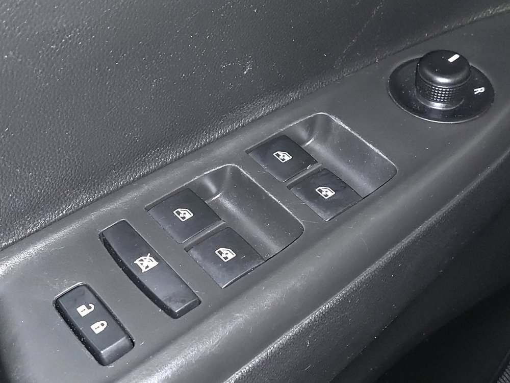 Used 2021 Chevrolet Spark LT FWD image 27