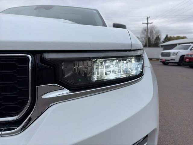 Used 2022 Jeep Grand Cherokee Limited 4xe w/ Luxury Tech Group II AWD/4WD image 19