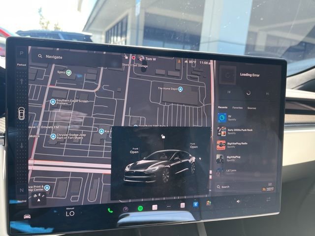 Used 2022 Tesla Model S Plaid image 5