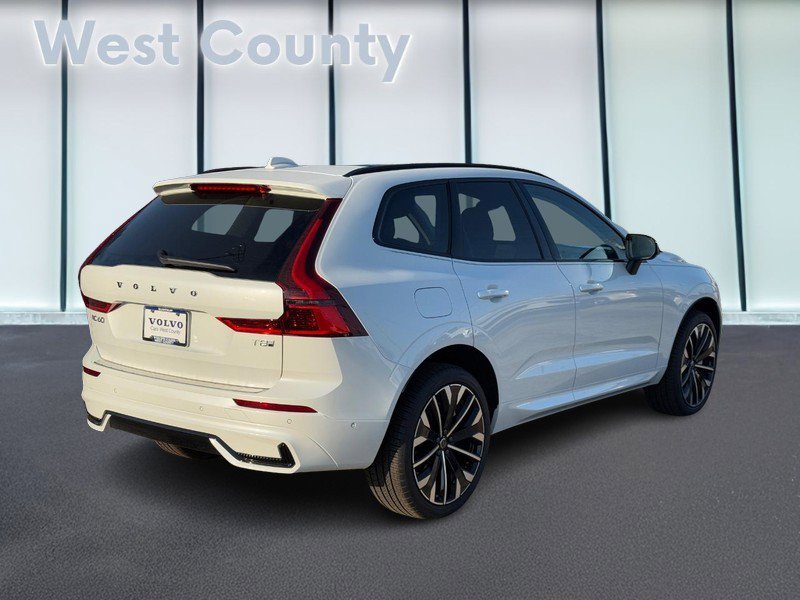 New 2026 Volvo XC60 T8 Ultra w/ Climate Package video 3