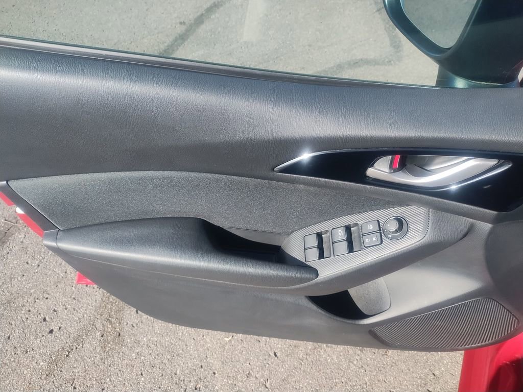 Used 2014 MAZDA MAZDA3 i Sport image 10