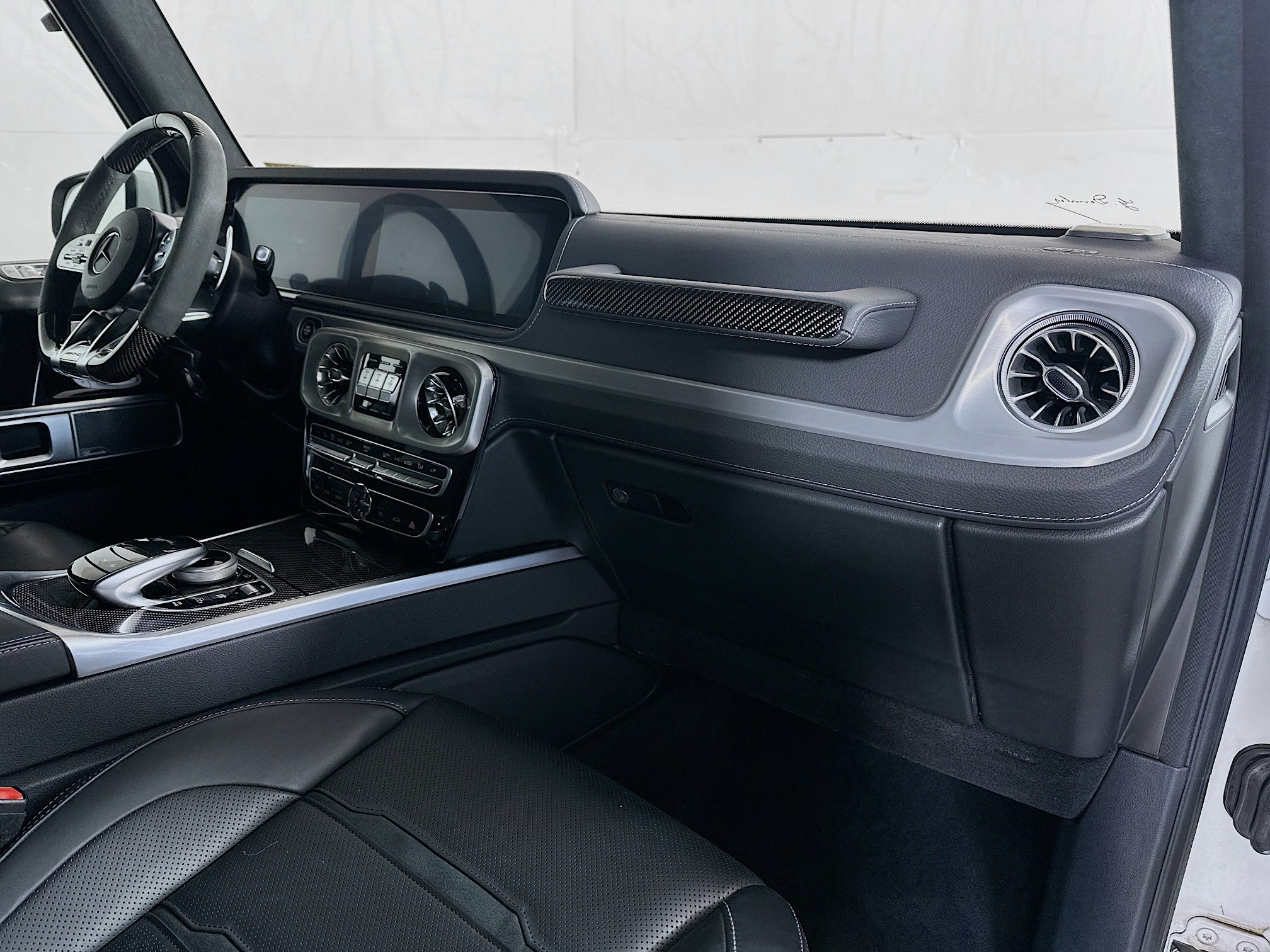 Certified 2024 Mercedes-Benz G 63 AMG 4MATIC image 31