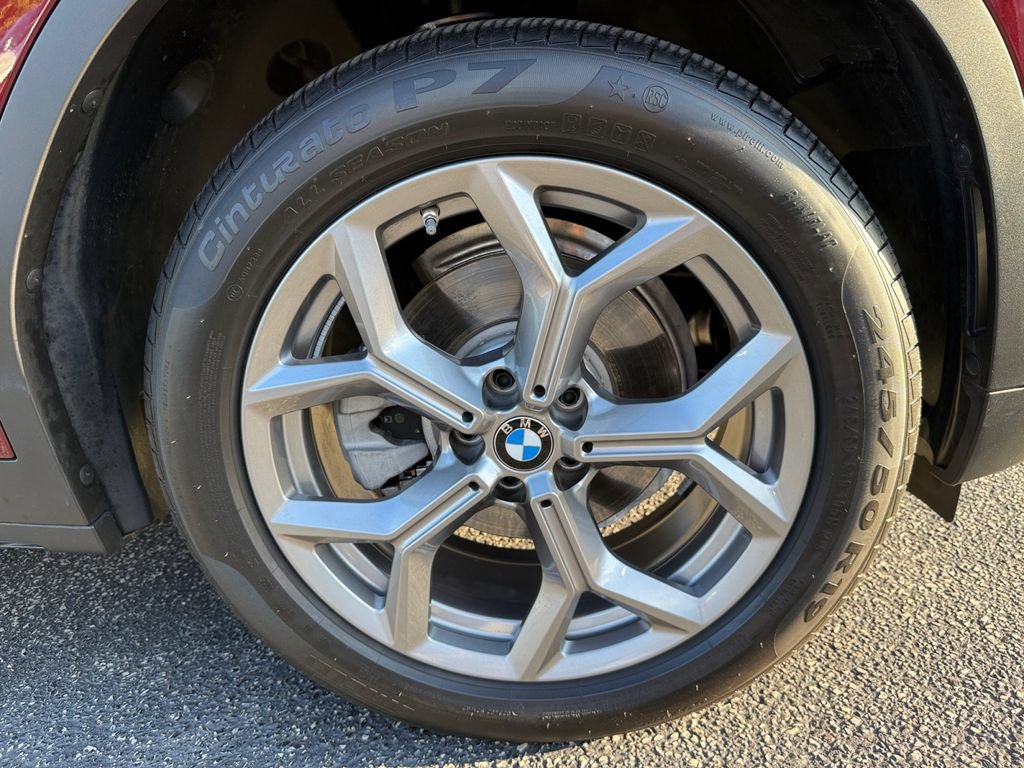 Certified 2025 BMW X4 xDrive30i AWD/4WD image 18