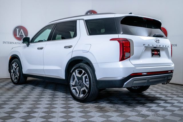 Certified 2025 Hyundai Palisade SEL FWD image 8