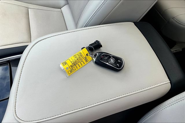 Used 2023 Buick Enclave Essence w/ Experience Buick Package FWD image 34