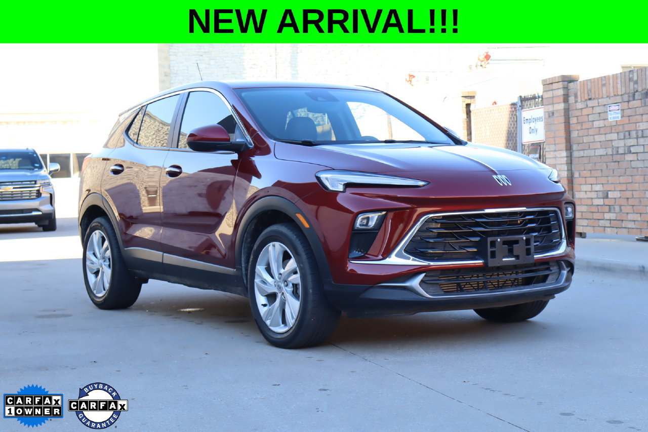 Used 2024 Buick Encore GX Preferred FWD image 1