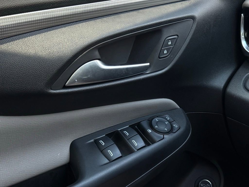 Used 2024 Buick Envista Avenir image 21