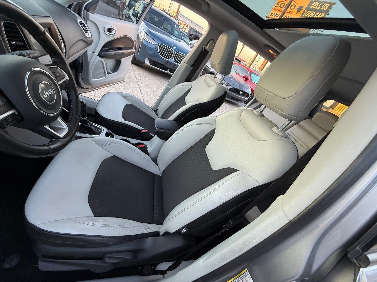 Used 2019 Jeep Compass Latitude FWD image 25